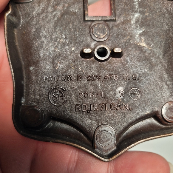 VTG. Amerock Carriage House Collection Metal Single Switch Cover.  Set of 3 - Picture 2 of 7